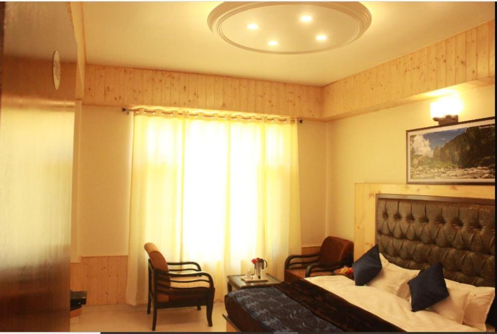 Hotel Bodh International Manali  Ngoại thất bức ảnh